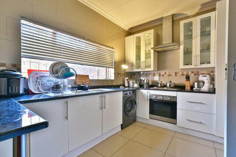 3 Bedroom Property for Sale in Mulbarton Gauteng