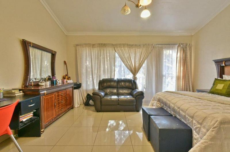 3 Bedroom Property for Sale in Mulbarton Gauteng