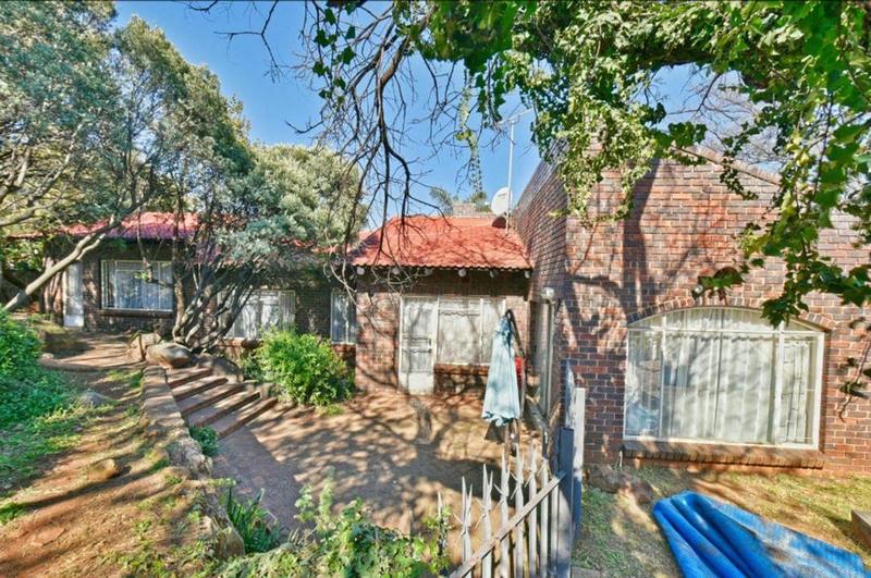 3 Bedroom Property for Sale in Mulbarton Gauteng