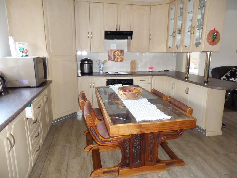 To Let 3 Bedroom Property for Rent in Kookrus Gauteng