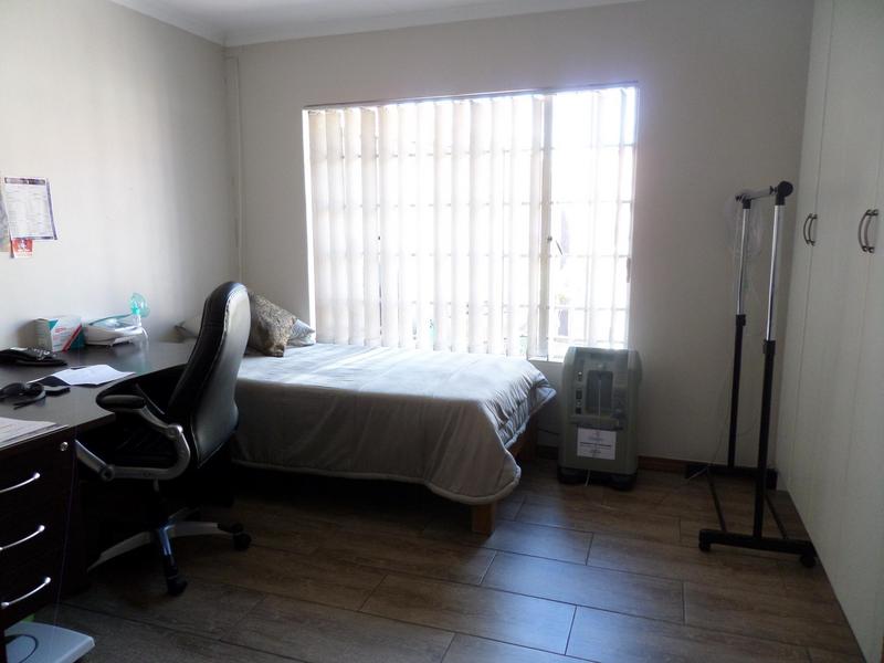 To Let 3 Bedroom Property for Rent in Kookrus Gauteng