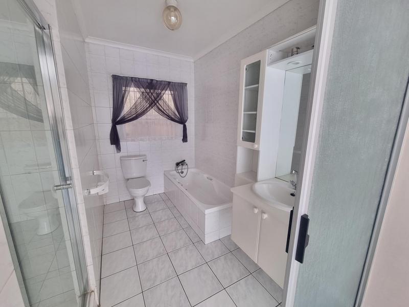 3 Bedroom Property for Sale in Three Rivers Gauteng