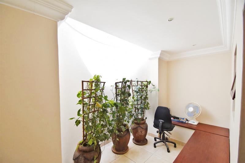 5 Bedroom Property for Sale in Linksfield Gauteng
