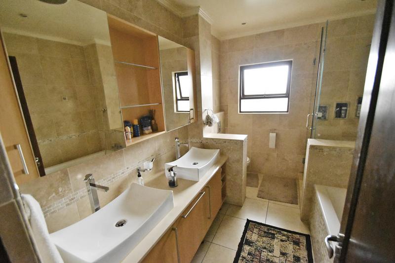 5 Bedroom Property for Sale in Linksfield Gauteng