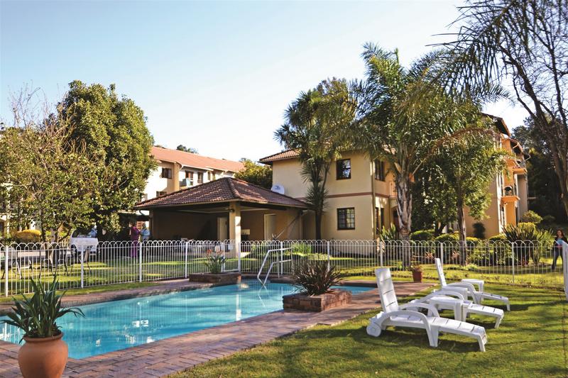 2 Bedroom Property for Sale in Atholl Gardens Gauteng