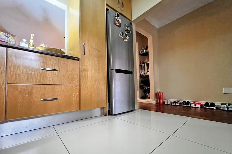 2 Bedroom Property for Sale in Atholl Gardens Gauteng