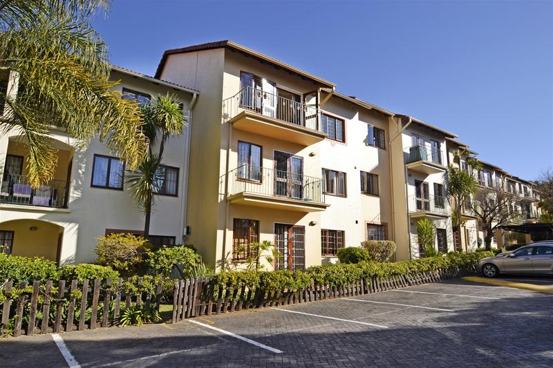 2 Bedroom Property for Sale in Atholl Gardens Gauteng