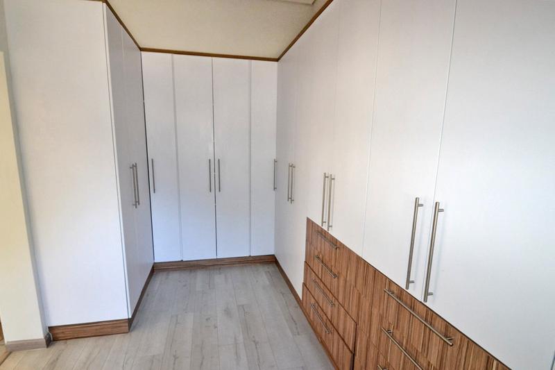 4 Bedroom Property for Sale in Morningside Manor Gauteng