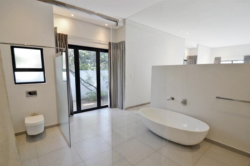 4 Bedroom Property for Sale in Morningside Manor Gauteng