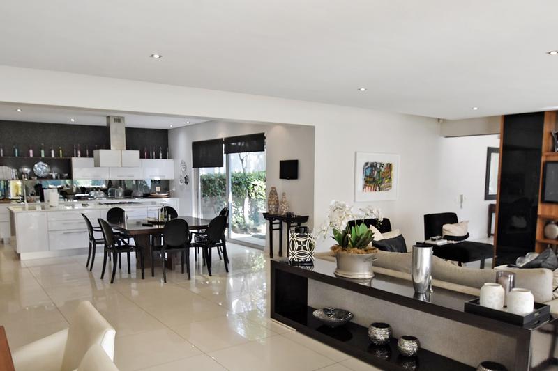 5 Bedroom Property for Sale in Sandown Gauteng