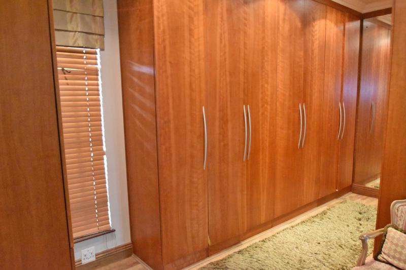 5 Bedroom Property for Sale in Sandown Gauteng