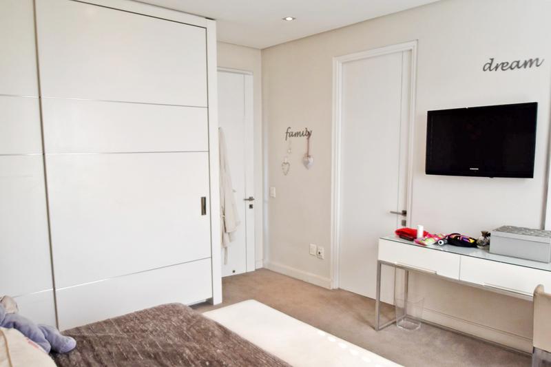 5 Bedroom Property for Sale in Sandown Gauteng