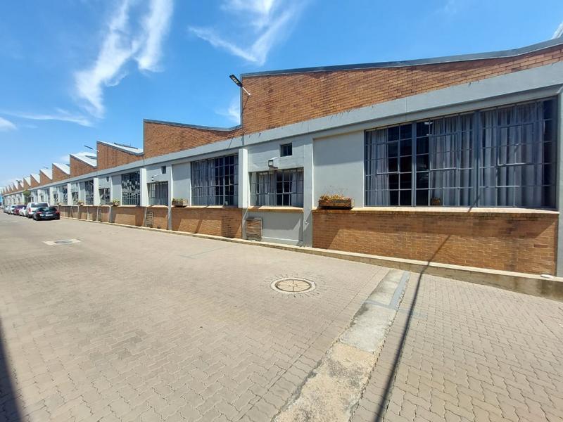2 Bedroom Property for Sale in Braamfontein Gauteng