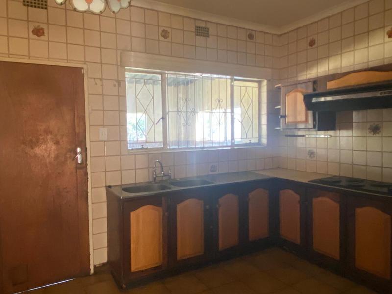 To Let 3 Bedroom Property for Rent in Germiston Central Gauteng
