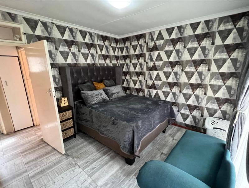 3 Bedroom Property for Sale in Diepkloof Gauteng