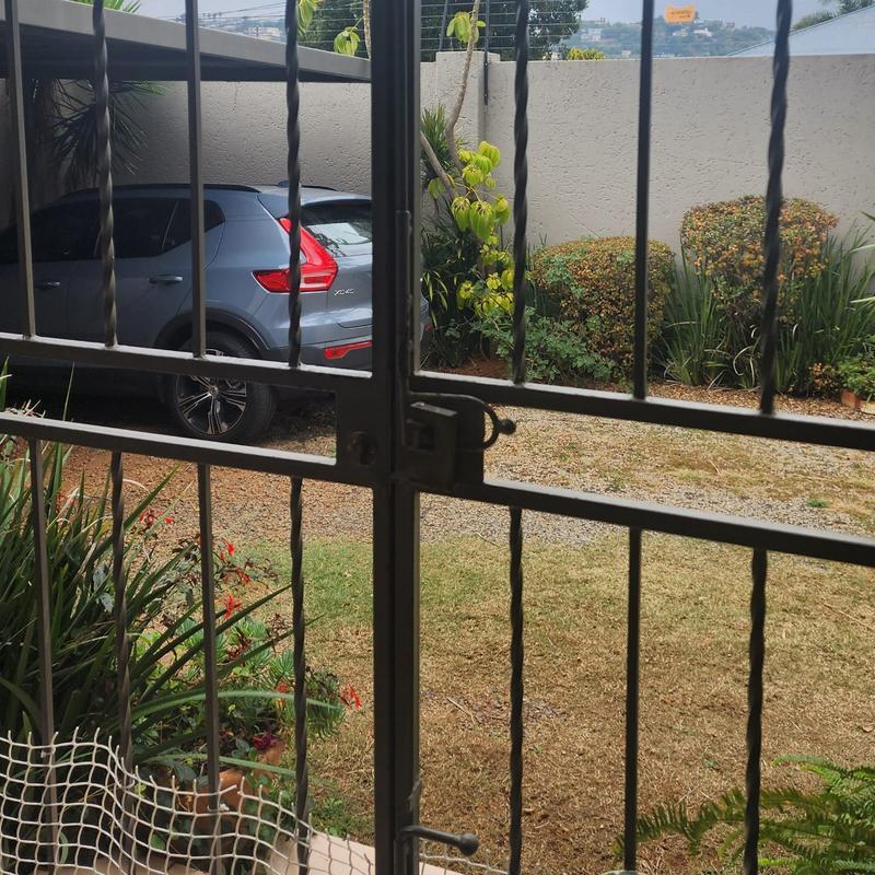 To Let 4 Bedroom Property for Rent in Orange Grove Gauteng