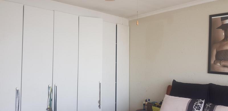To Let 2 Bedroom Property for Rent in North Riding Gauteng