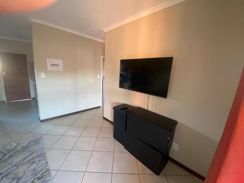 To Let 2 Bedroom Property for Rent in Monavoni Gauteng