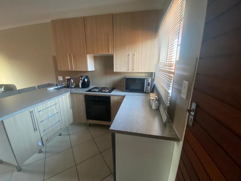To Let 2 Bedroom Property for Rent in Monavoni Gauteng