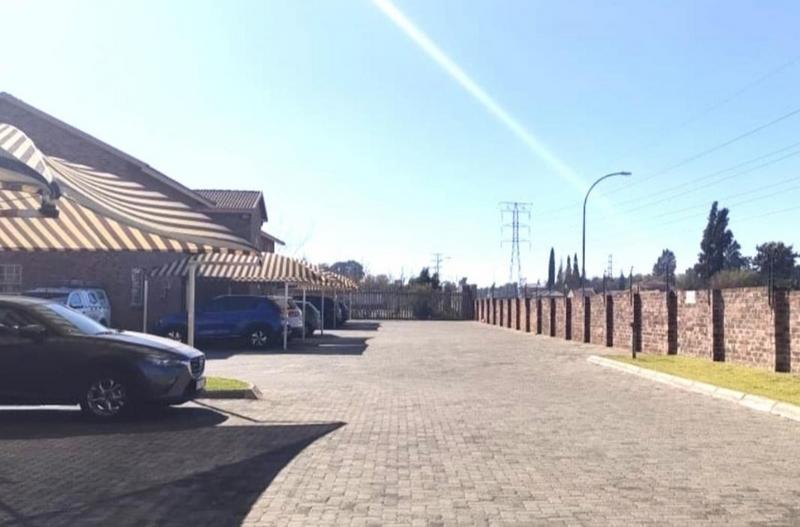 2 Bedroom Property for Sale in Crystal Park Gauteng