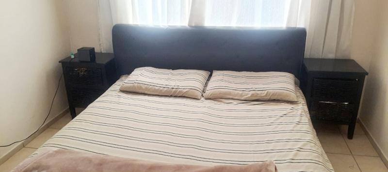 1 Bedroom Property for Sale in Crystal Park Gauteng