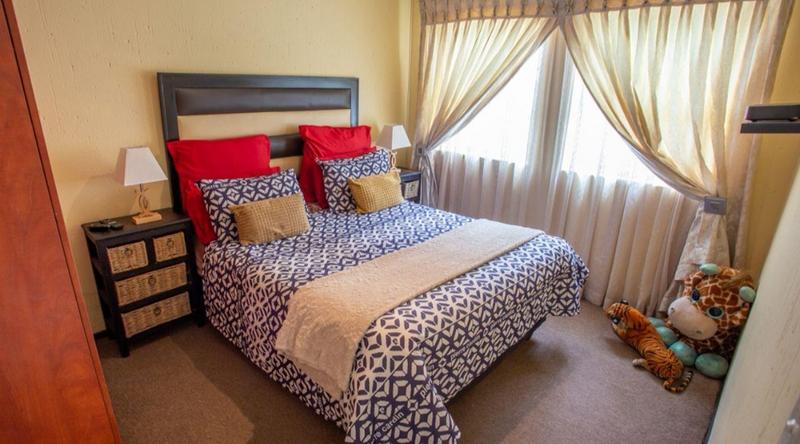2 Bedroom Property for Sale in Crystal Park Gauteng