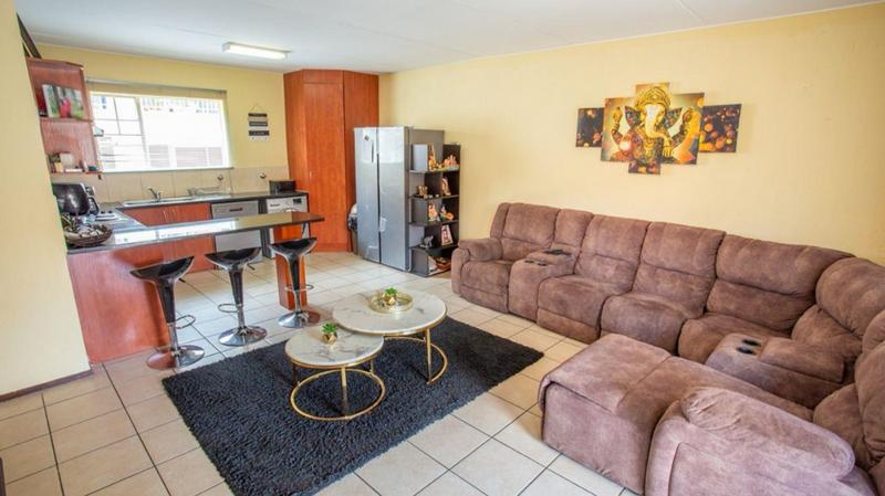 2 Bedroom Property for Sale in Crystal Park Gauteng