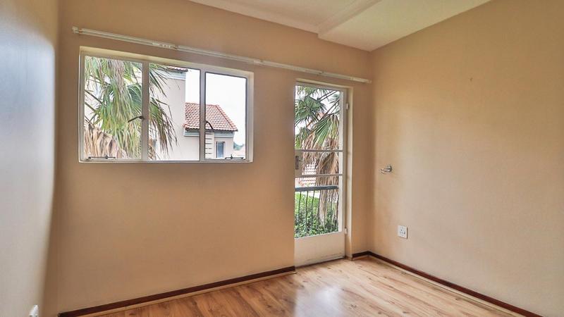 2 Bedroom Property for Sale in Glen Marais Gauteng