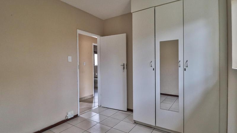 2 Bedroom Property for Sale in Glen Marais Gauteng