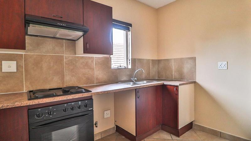 2 Bedroom Property for Sale in Glen Marais Gauteng