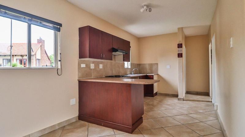 2 Bedroom Property for Sale in Glen Marais Gauteng