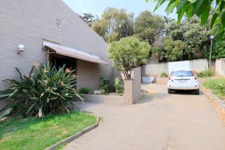 4 Bedroom Property for Sale in Bramley Gauteng