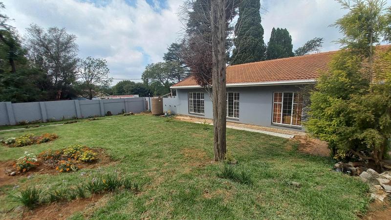 5 Bedroom Property for Sale in Bramley Gauteng