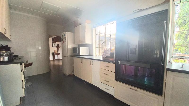 5 Bedroom Property for Sale in Bramley Gauteng