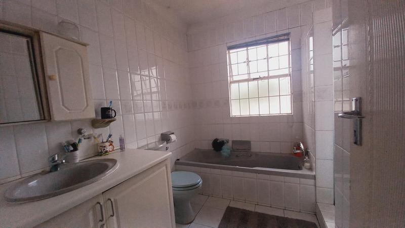 5 Bedroom Property for Sale in Bramley Gauteng