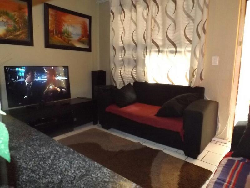 1 Bedroom Property for Sale in Kew Gauteng