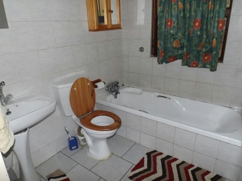1 Bedroom Property for Sale in Kew Gauteng