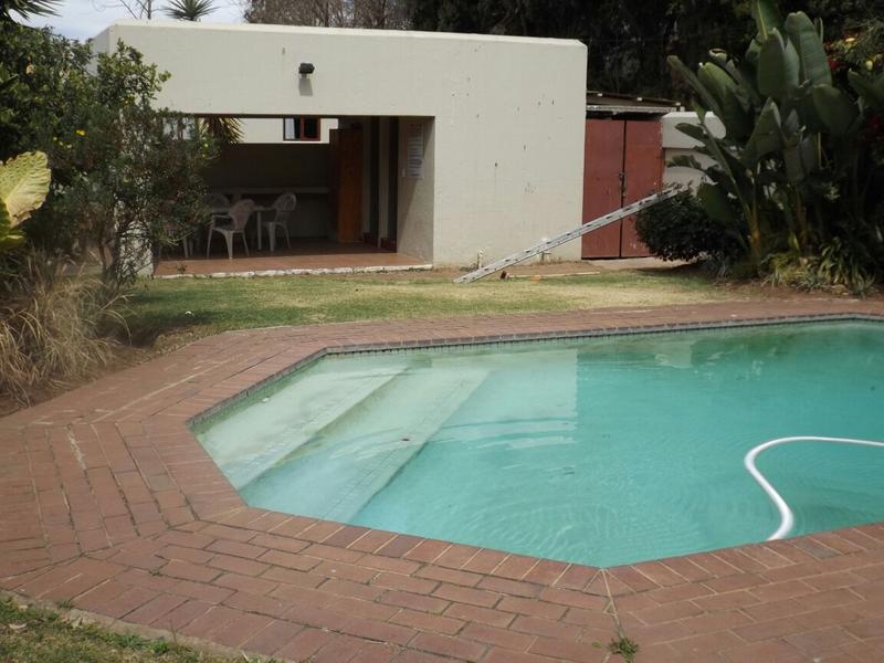 1 Bedroom Property for Sale in Kew Gauteng