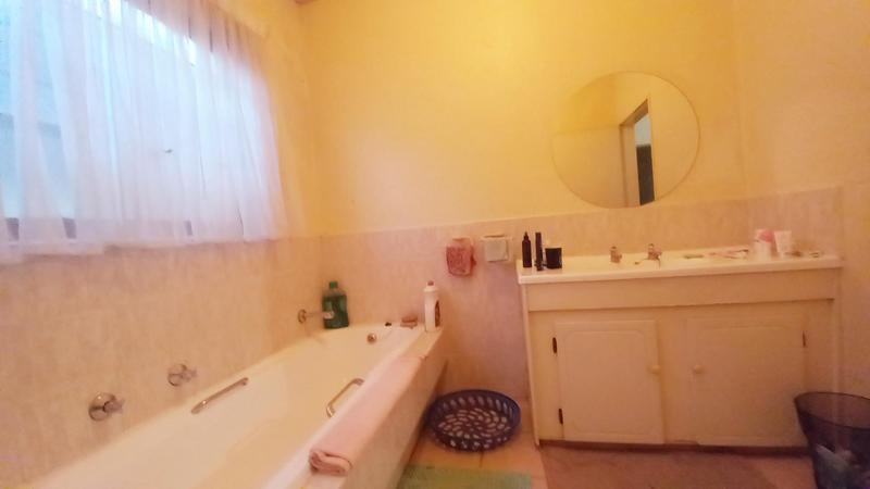 2 Bedroom Property for Sale in Kew Gauteng