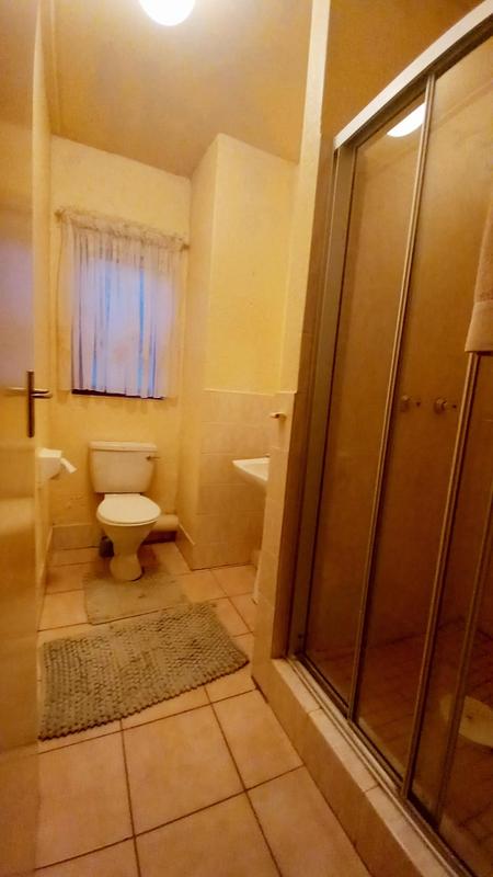 2 Bedroom Property for Sale in Kew Gauteng