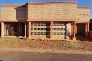 3 Bedroom Property for Sale in Lenasia South Gauteng