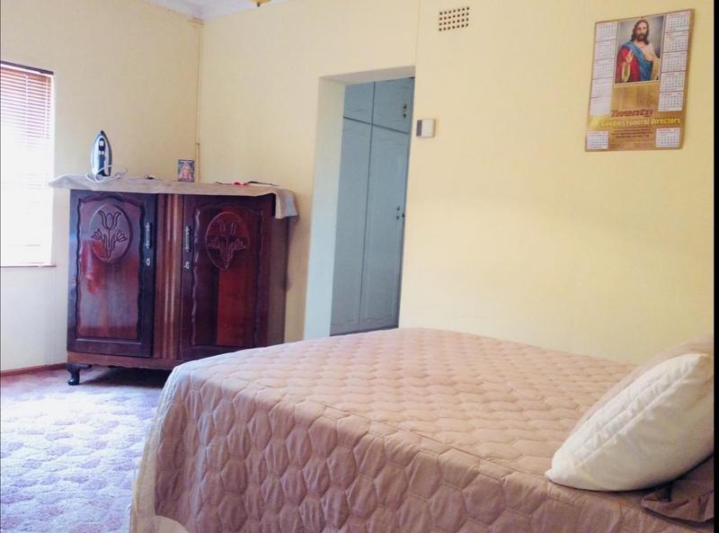 4 Bedroom Property for Sale in Lenasia South Gauteng