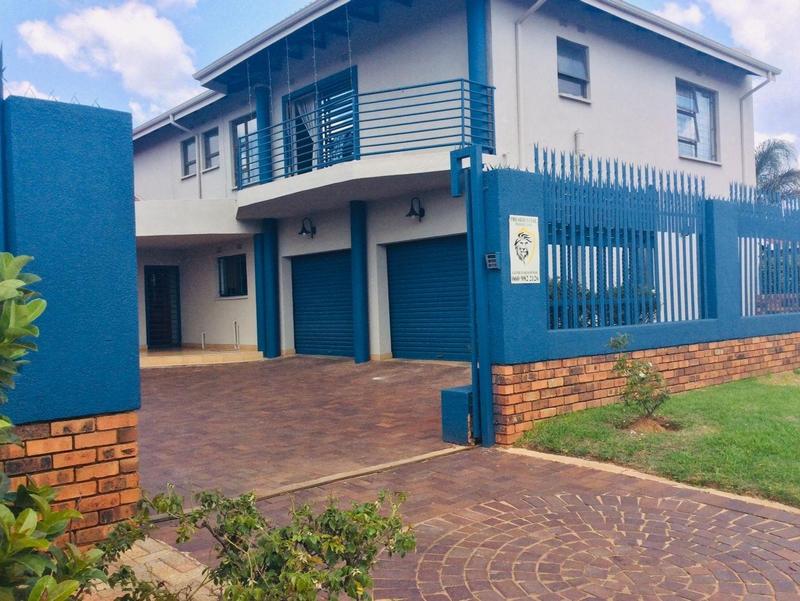 6 Bedroom Property for Sale in Lenasia South Gauteng