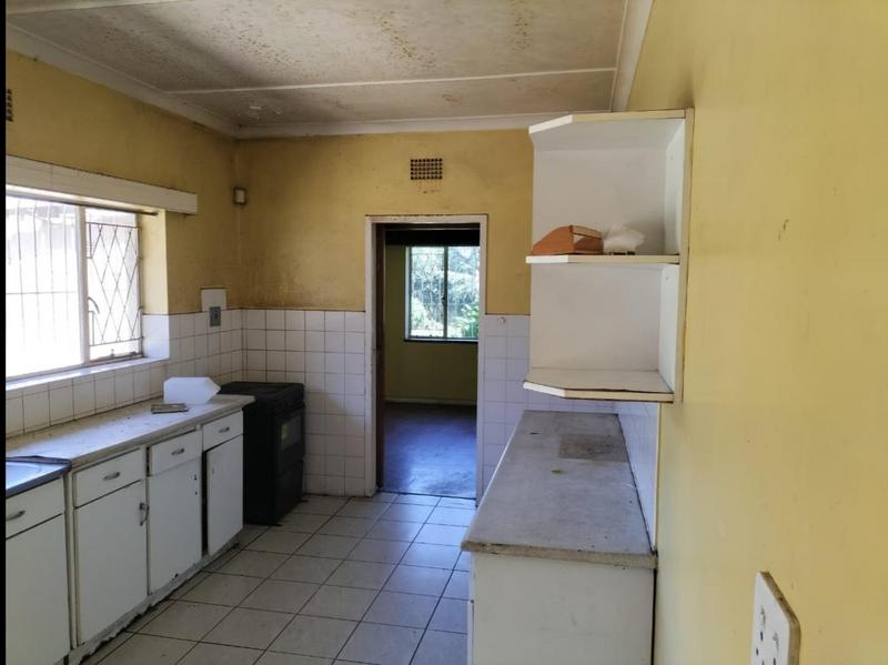 4 Bedroom Property for Sale in Lombardy East Gauteng