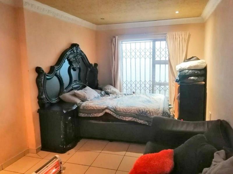4 Bedroom Property for Sale in Naturena Gauteng