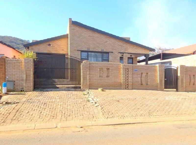 4 Bedroom Property for Sale in Naturena Gauteng