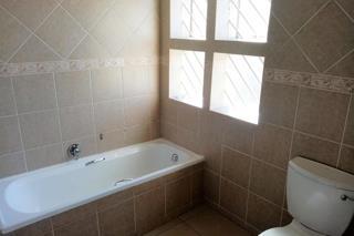 3 Bedroom Property for Sale in Oakdene Gauteng