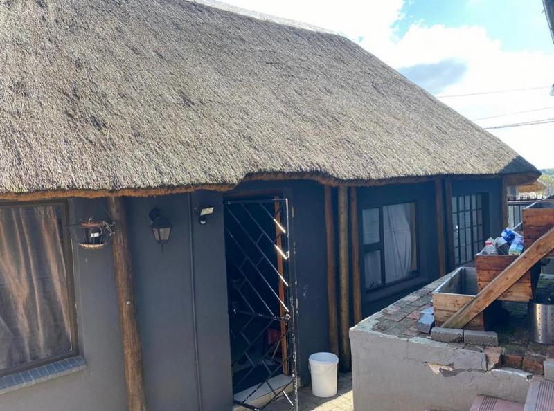 6 Bedroom Property for Sale in Orange Grove Gauteng