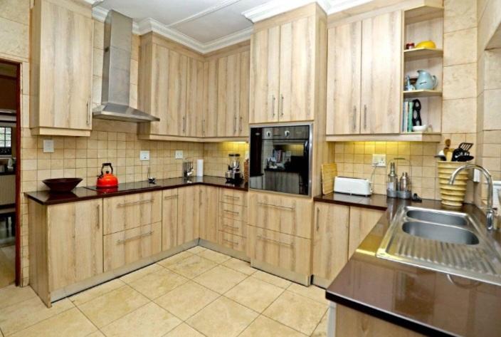 3 Bedroom Property for Sale in Parkhurst Gauteng