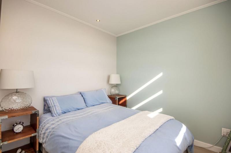 2 Bedroom Property for Sale in Rosebank Gauteng